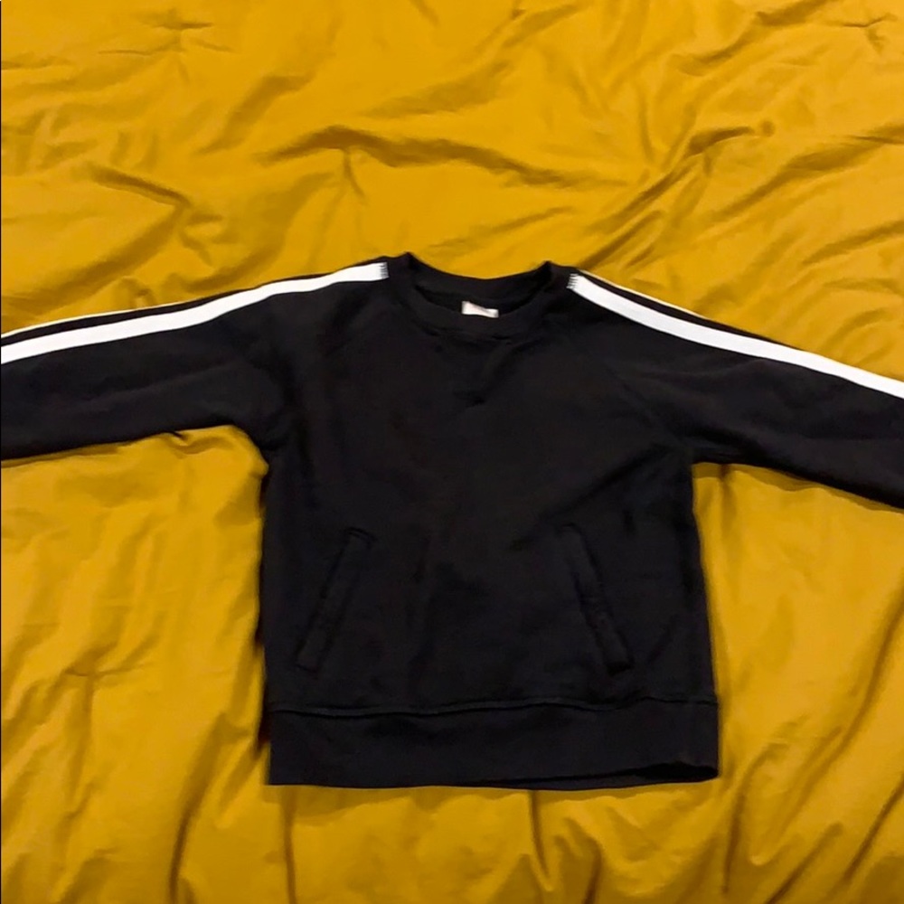 Hanna Andersson Boy’s Sweatshirt size 6-7